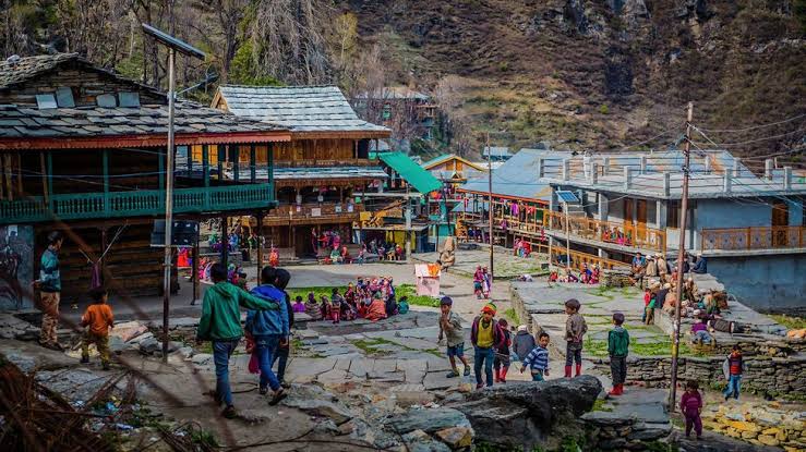 Into the Wild – Kasol & Malana Backpacking for Group